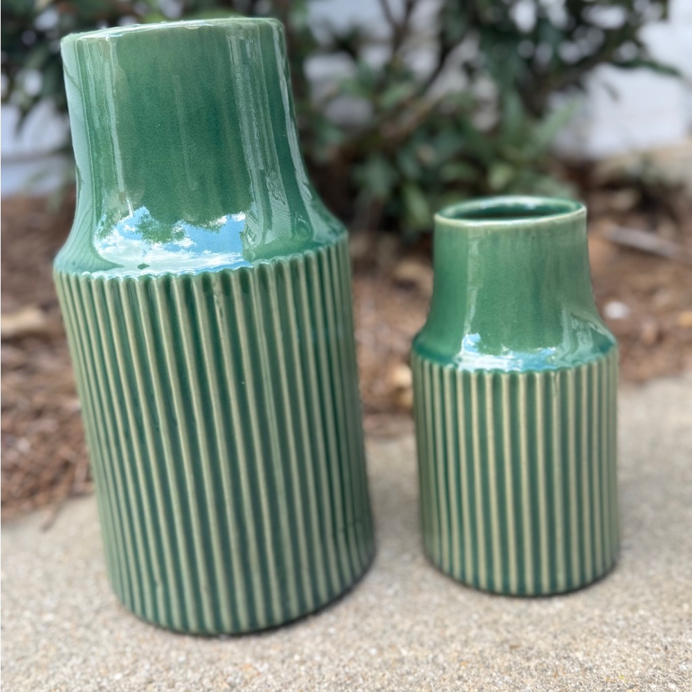 Frontgate Ceramic Ribbed Vase Set - NWT - Picture 7 of 11